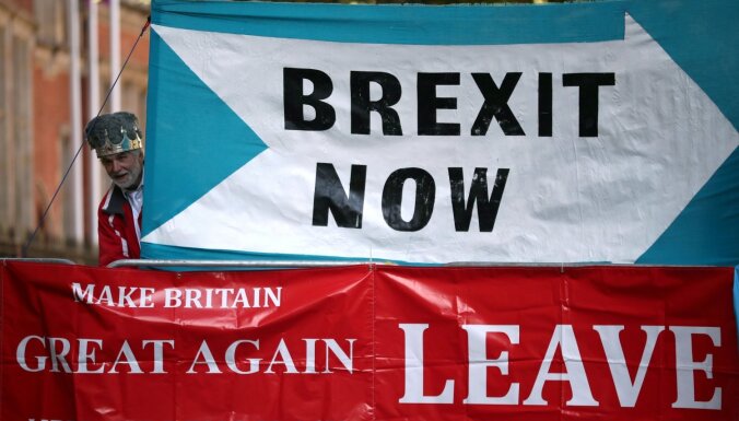 'Brexit' sarunas uzņem tempu, uzskata Londonā