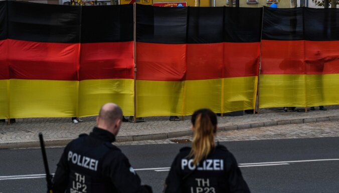 Pērn Vācijā labējo ekstrēmistu vardarbībā cietuši vismaz 2000 cilvēku