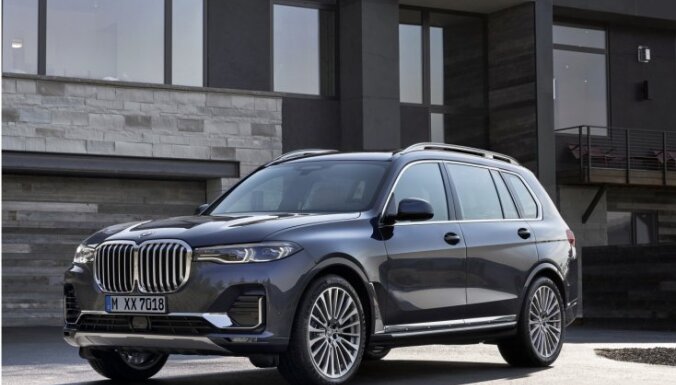 BMW oficiāli atklājis savu vislielāko sērijveida apvidnieku 'X7'