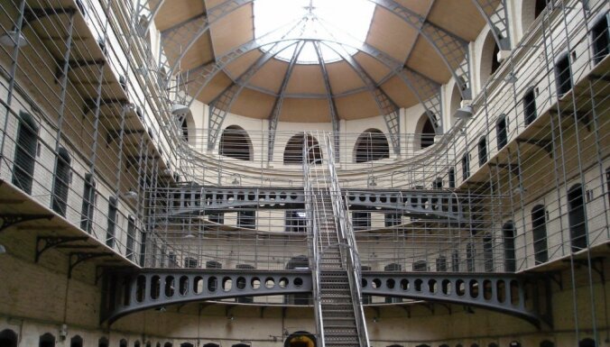 Ceļojums aiz restēm: Eiropas cietumi, kas pārtapuši par naktsmītnēm un muzejiem