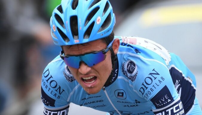 'Vuelta a Espana': Liepiņš otrā simta sākum; Rogličs tuvu uzvarai