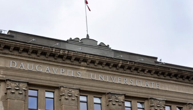 No Daugavpils universitātes padomes locekļa amata atbrīvots Jānis Kudiņš