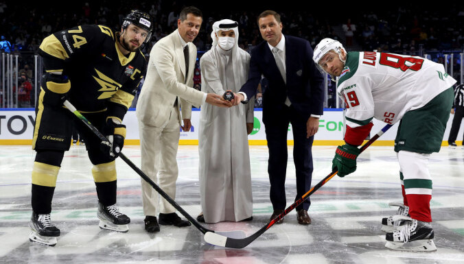 KHL Dubaijā: 'Ak Bars' sarūgtina Hārtliju un 'Avangard'