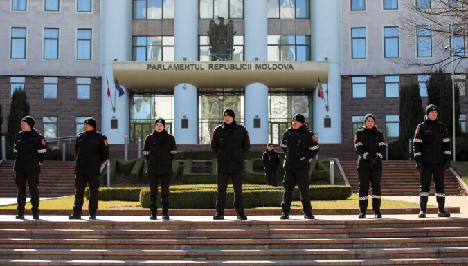 Tūlītēju militāru draudu Moldovai nav, norāda aizsardzības ministrs