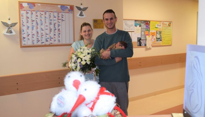 Rudens Kuldīgas slimnīcā nācis ar 400. mazuli un diviem dvīņu pāriem