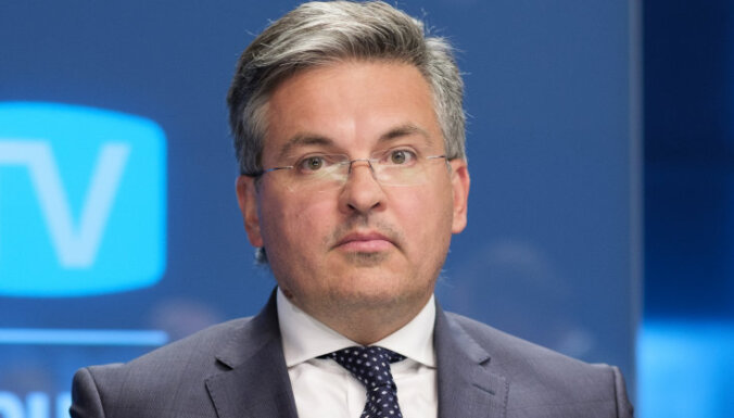Советник министра финансов прокомментировал сложности с открытием счетов в латвийских банках