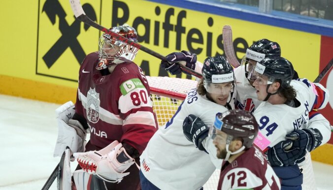Волевая победа над британцами позволила Латвии сохранить шансы на плей-офф