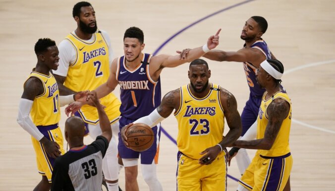 Čempione 'Lakers' izvirzās vadībā sērijā pret 'Suns'