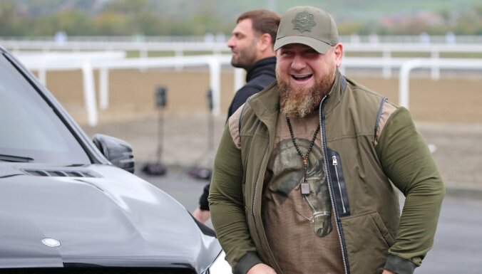 Opozicionārs Jašins pieprasa Putinam atlaist Kadirovu