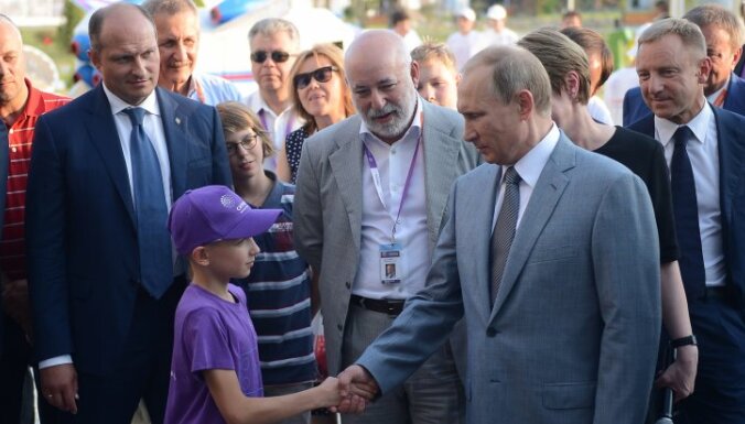 Путин рассказал 11-летнему мальчику о причинах падения рубля