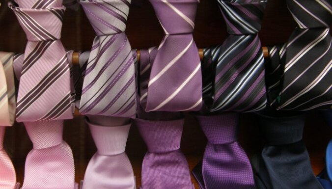 Букмекеры пытаются угадать цвет галстука Затлерса