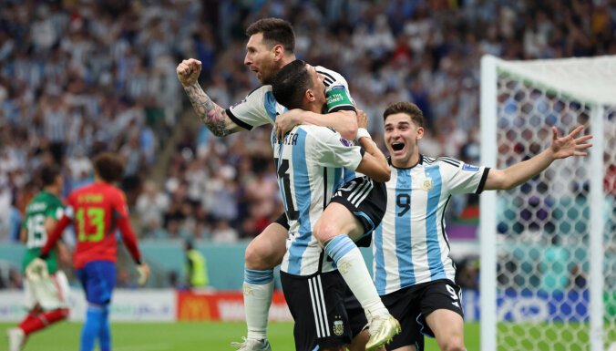 Mesi izglābj Argentīnu – sarežģīta uzvara pret Meksiku
