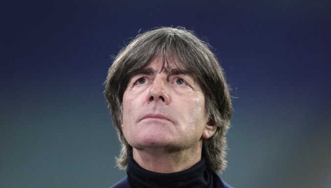 Lēvs pēc 17 gadus ilga darba pametīs Vācijas futbola izlases galvenā trenera amatu