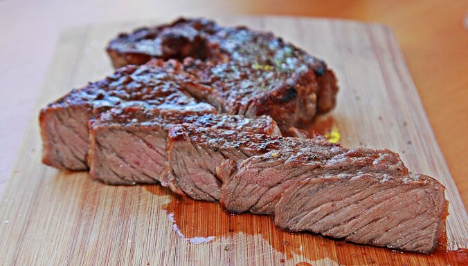Источник железа или риск онкологии: вредно ли есть красное мясо