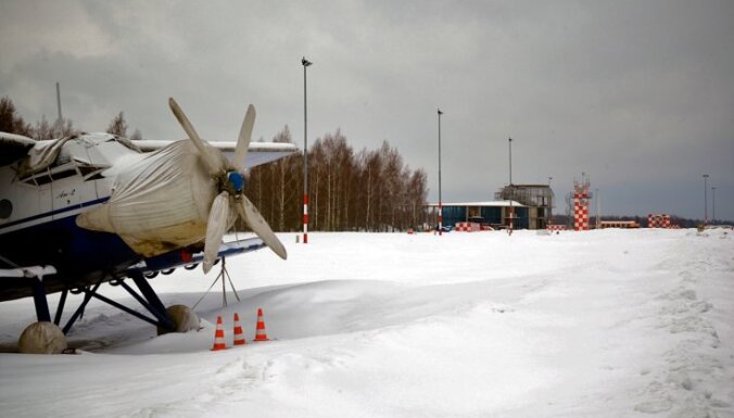 Eiropā nosaluši 268 cilvēki, sniegs rada haosu gaisa satiksmē