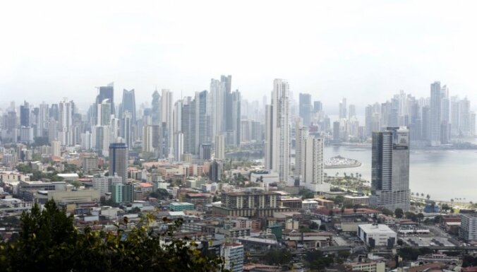 Kā 'Panamas dokumenti' satricināja pasauli; daudzviet sākas izmeklēšana