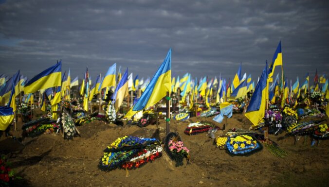 украинские флаги могилы