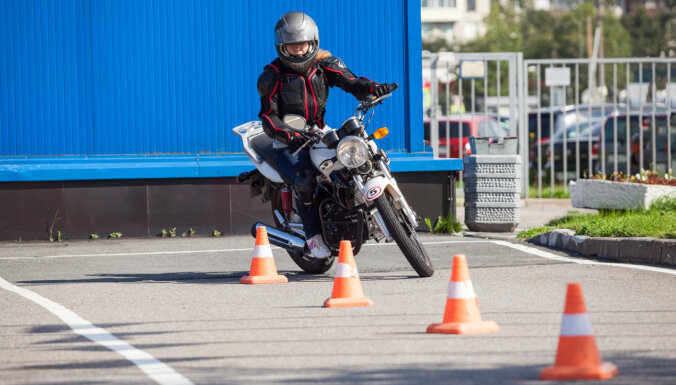 Valdība atļauj veikt arī motociklu vadītāju praktiskās apmācības