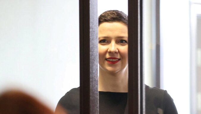 Лидера белорусской оппозиции Марию Колесникову приговорили к 11 годам тюрьмы, Максима Знака — к 10 годам