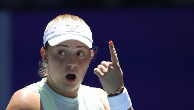 Ostapenko un Sevastova uzlabo pozīcijas WTA rangā; Gulbim 68 vietu kritums