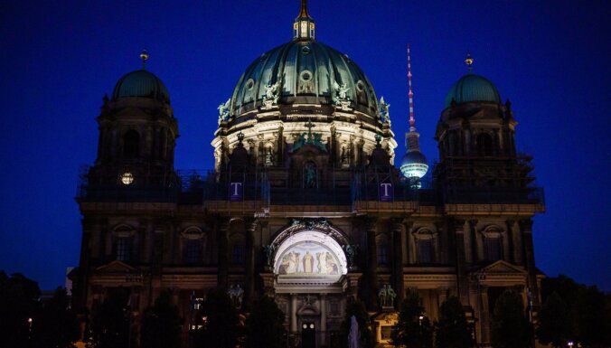 берлин собор подсветка иллюминация ночь