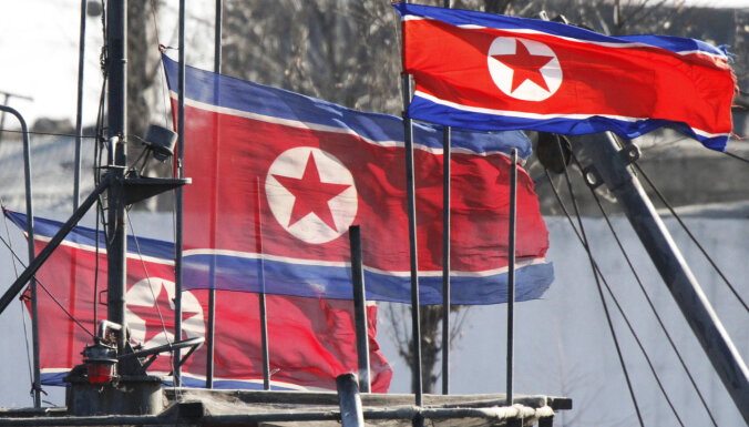 Divi dienvidkorejieši aizturēti par spiegošanu Ziemeļkorejas labā