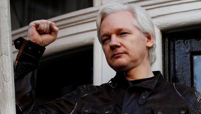 Полиция Лондона арестовала основателя WikiLeaks Ассанжа