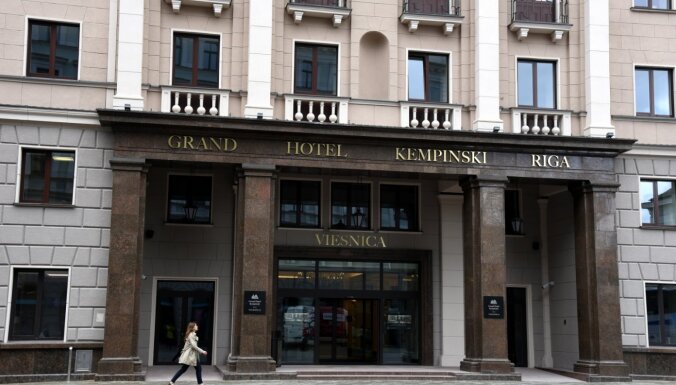 'Kempinski', 'Hilton', 'Mogotel' – vairākām viesnīcām izdevies noturēt lielāko daļu darbinieku