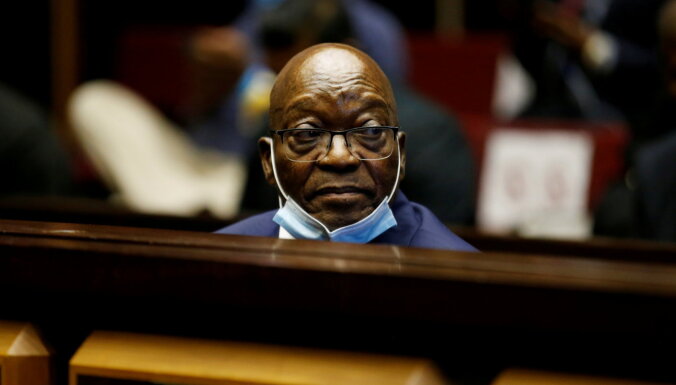 DĀR eksprezidentam Zumam jāatgriežas cietumā, lemj tiesa