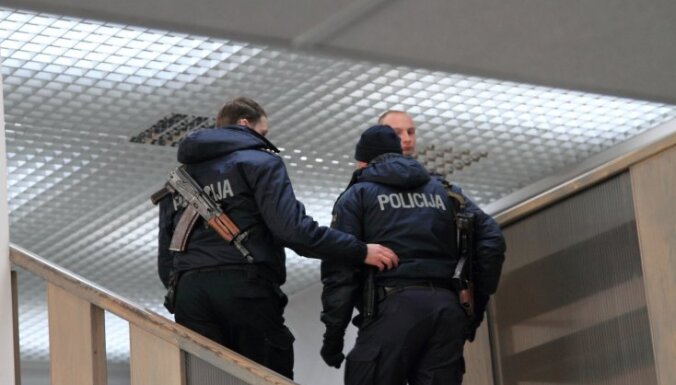 'Policistu-laupītāju' lieta: Jēkabpils spēļu zāles darbiniekiem draudēts ar izrēķināšanos