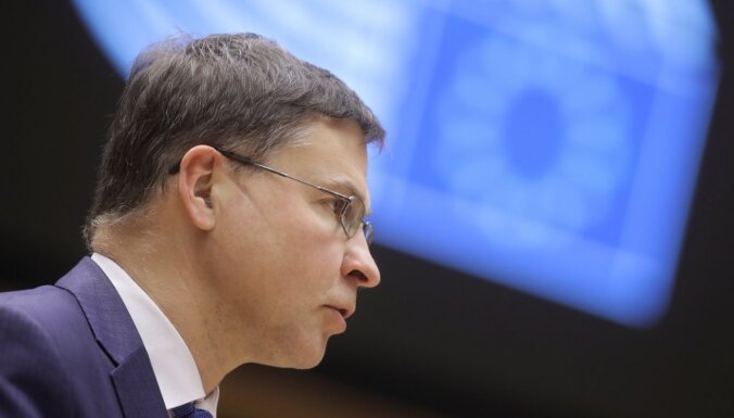 Домбровскис: наибольшее давление ЕС может оказать на Россию через санкции, направленные на финсектор