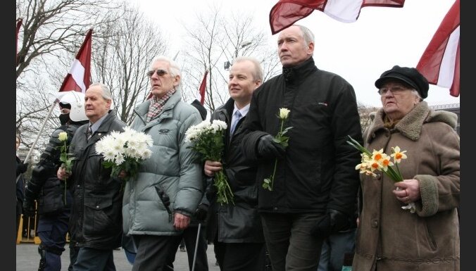 Ušakovs jautā DP par drošību 16.martā; Mūrniece saskata 'politisko spiedienu'
