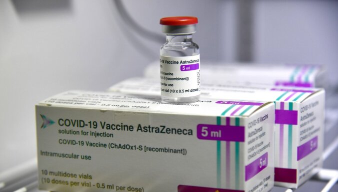 Latvija saņēmusi 'AstraZeneca' un 'BioNTech-Pfizer' vakcīnu piegādes daļas