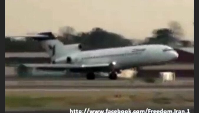 Irānā pilots no katastrofas paglābj lidmašīnu ar 103 cilvēkiem