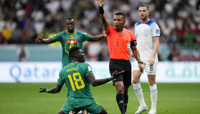 "Заткнитесь!" Арбитр жестко отреагировал на просьбы футболистов Сенегала по поводу пенальти