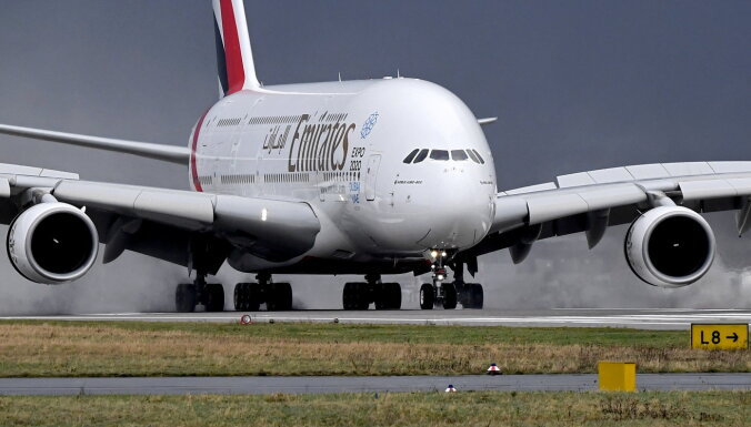 Gaisā palikuši tikai trīs milzeņi 'A380'