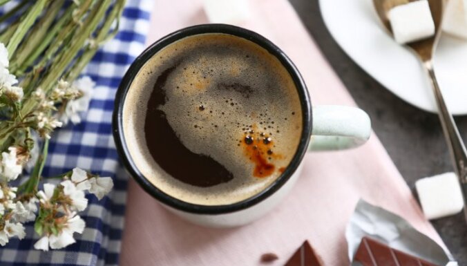 Štirlica kafija – ar medu un ķiplokiem
