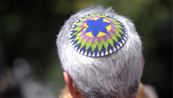 Опрос: возврат собственности еврейской общине поддерживают менее половины латвийцев