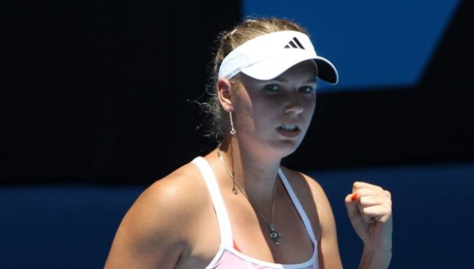 WTA ranga līdere Vozņacki viegli iekļūst 'Australian Open' astotdaļfinālā