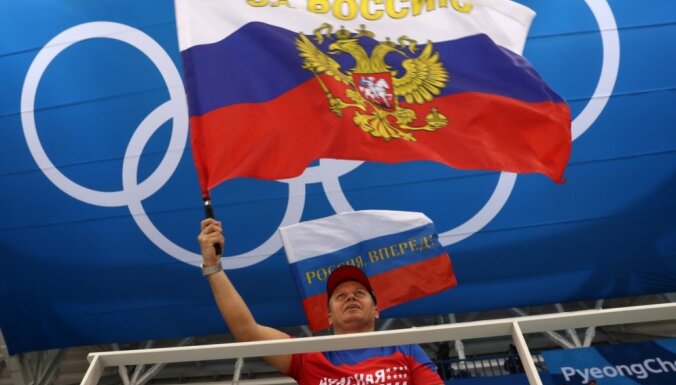 Phjončhanas paralimpisko spēļu rīkotājiem grūtības rada Krievijas karogu kontrolēšana tribīnēs