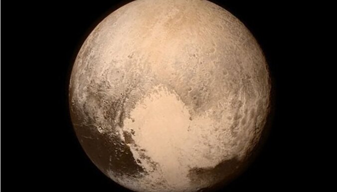 От Плутона начал убегать квазиспутник