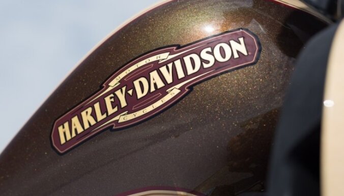 Daugavpilī avarē 'Harley Davidson' vadītāja