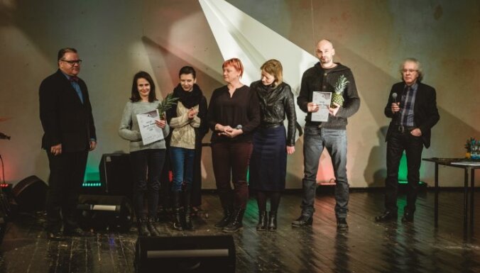 Festivālā 'Prozas lasījumi' balvas iegūst Sergejs Timofejevs un Daina Tabūna