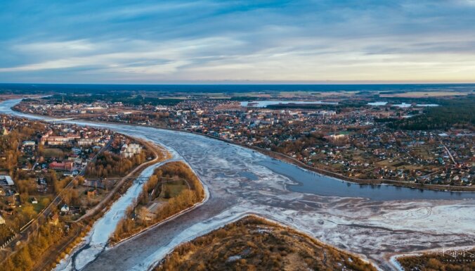 Foto: Krāšņie Daugavas ledus raksti pie Jēkabpils