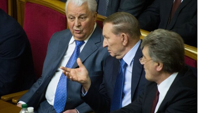 Три экс-президента Украины призвали Раду не отменять выборы