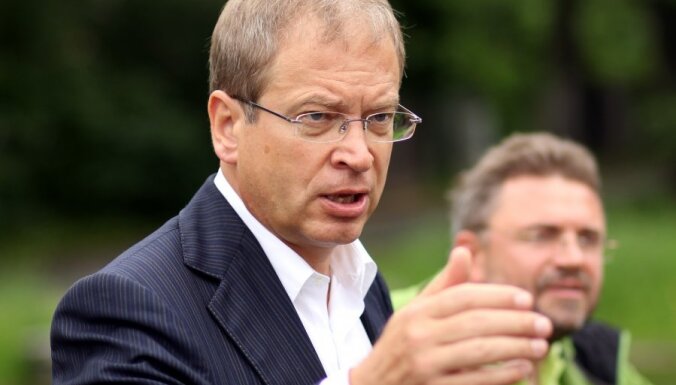 Вице-мэр Риги заработал 200 000 евро на фирмах быстрых кредитов