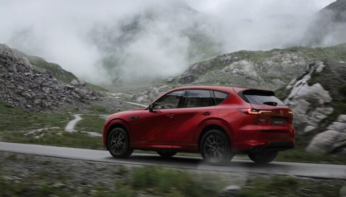 Kāpēc 'Mazda' peld pret straumi, palielinot dzinēju tilpumu