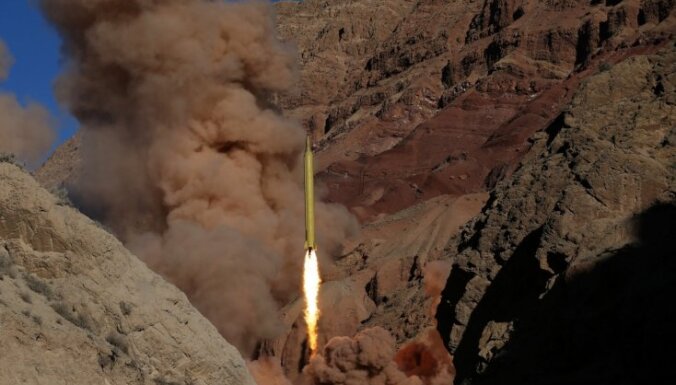 Иран пообещал обрушить "дождь из ревущих ракет" на противников