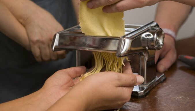 Mājās gatavota pasta – laba ideja vai lieka laika šķērdēšana?