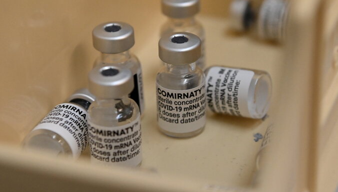 До конца апреля Латвия получит еще 326 027 доз вакцин от Covid-19